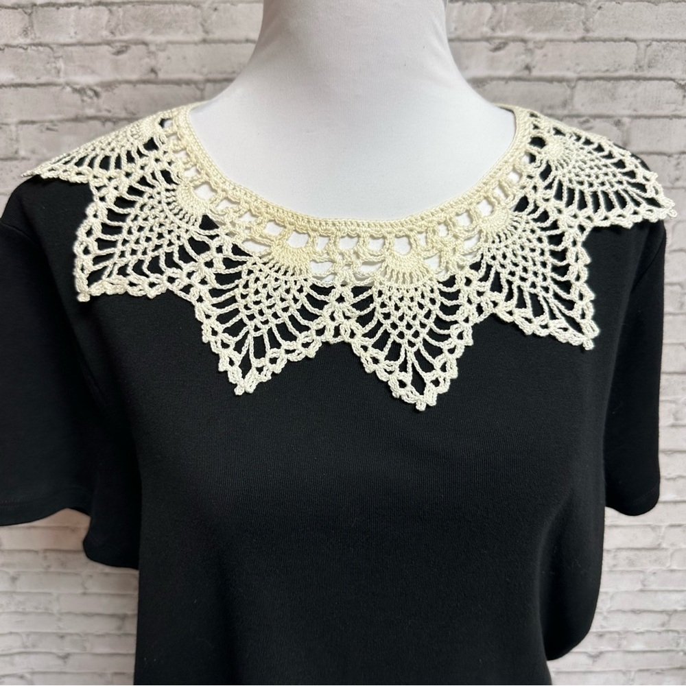 Vintage Crochet Lace Beige Ecru Ivory Collar with Button 16 in X 4 in